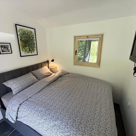 Cosy Getaway In Raw Nature דירה *