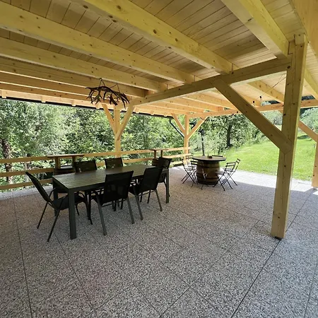 Cosy Getaway In Raw Nature דירה Šentjur