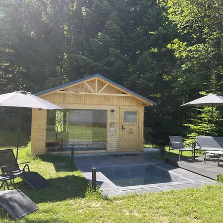 Cosy Getaway In Raw Nature דירה *