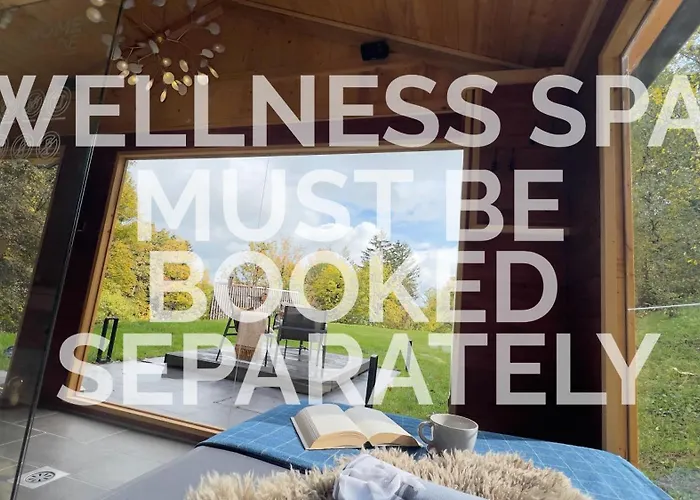 Cosy Getaway In Raw Nature